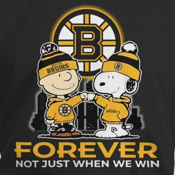Peanuts Snoopy Charlie Brown Boston Bruins Graphic T-Shirt NHL Fan Game Day 05 - Picture 2 of 5